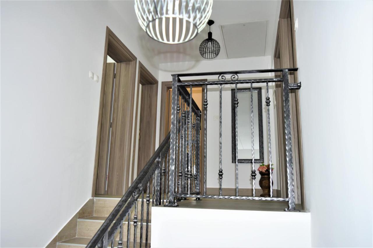 Guest House Tonka Otočac 外观 照片