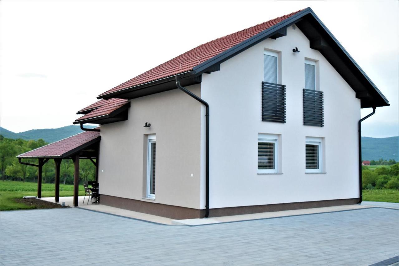 Guest House Tonka Otočac 外观 照片